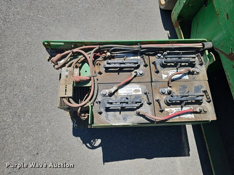 image for item LE9353 Genie GS2632  scissor lift