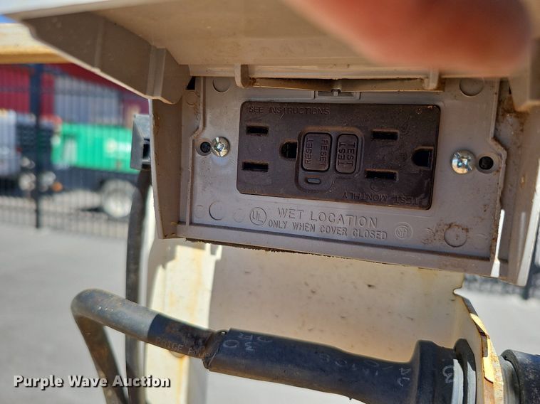 image for item LE9354 2014 JLG 1932RS  scissor lift