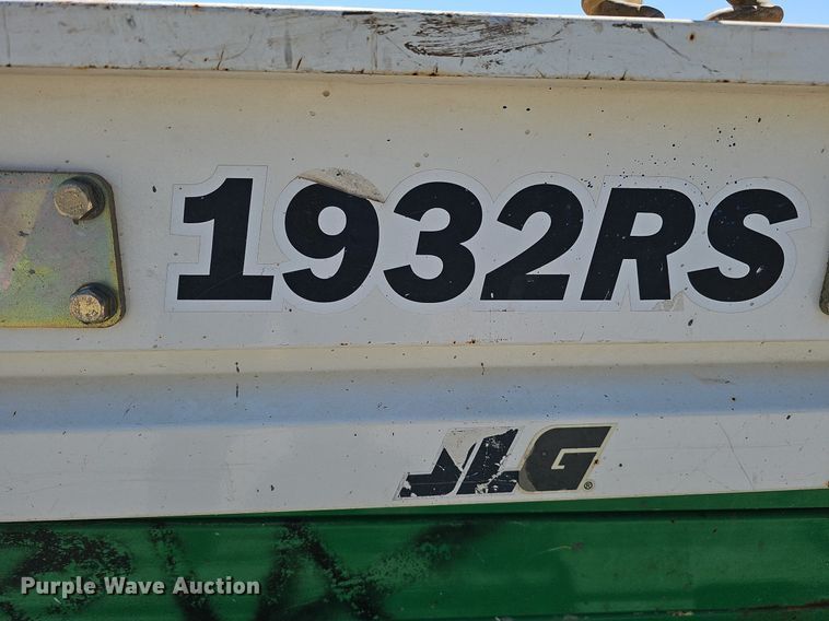 image for item LE9354 2014 JLG 1932RS  scissor lift