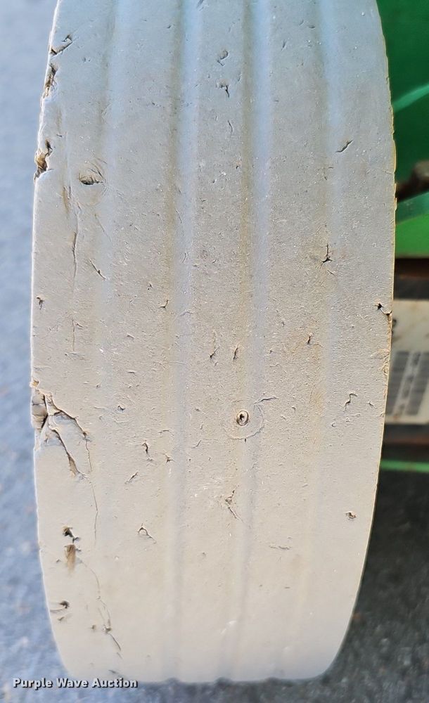 image for item LE9354 2014 JLG 1932RS  scissor lift