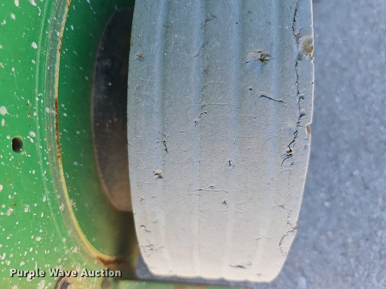 image for item LE9354 2014 JLG 1932RS  scissor lift