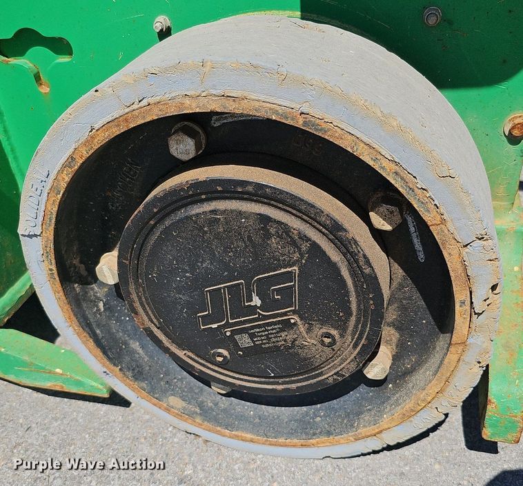 image for item LE9354 2014 JLG 1932RS  scissor lift