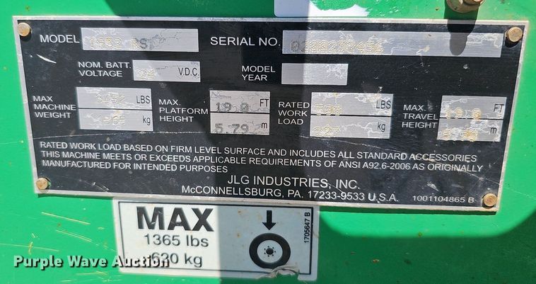 image for item LE9354 2014 JLG 1932RS  scissor lift