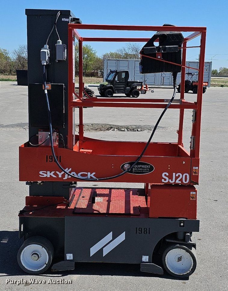 image for item LE9355 2022 Skyjack SJ20  vertical lift