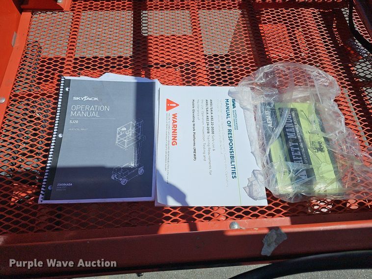 image for item LE9355 2022 Skyjack SJ20  vertical lift