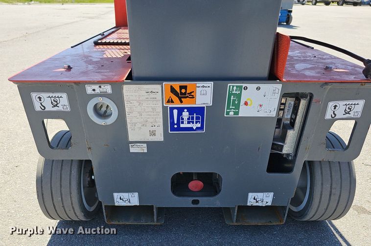 image for item LE9355 2022 Skyjack SJ20  vertical lift