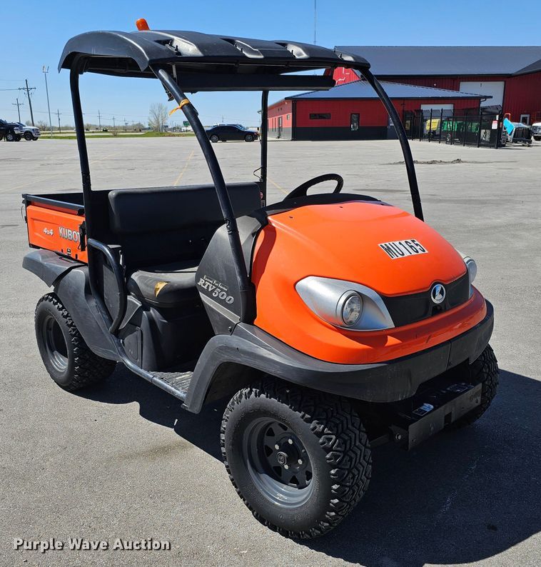 image for item LE9356 2018 Kubota RTV500  utility vehicle