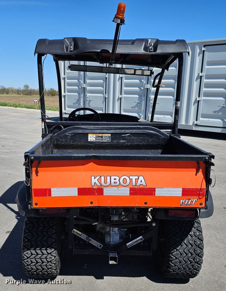 image for item LE9356 2018 Kubota RTV500  utility vehicle