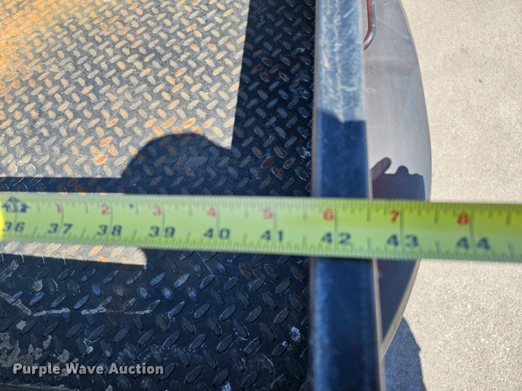 image for item LE9356 2018 Kubota RTV500  utility vehicle