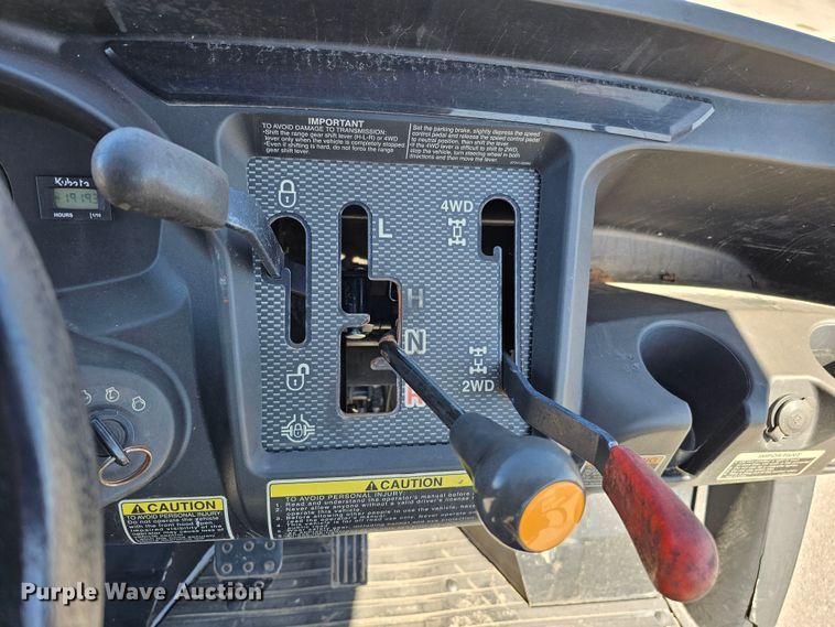 image for item LE9356 2018 Kubota RTV500  utility vehicle