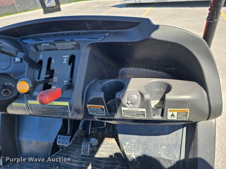 image for item LE9356 2018 Kubota RTV500  utility vehicle