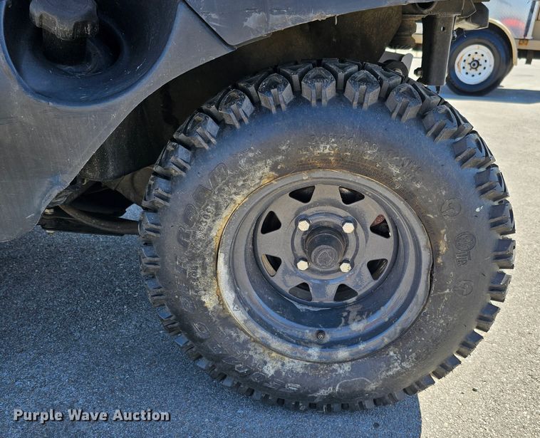 image for item LE9356 2018 Kubota RTV500  utility vehicle