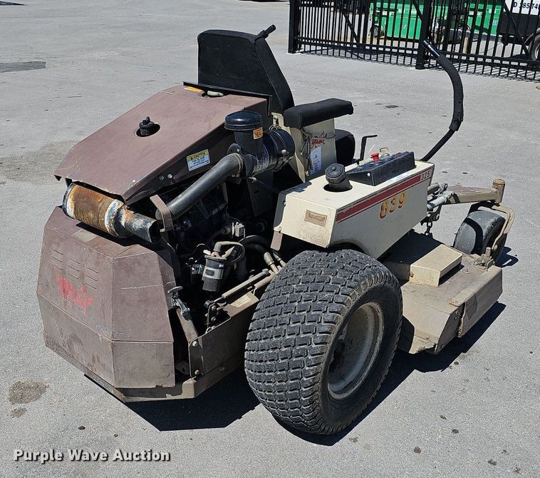 image for item LE9359 Grasshopper 325  ZTR lawn mower