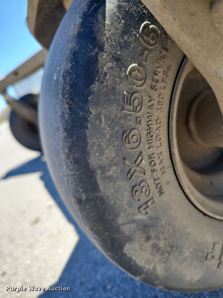 image for item LE9359 Grasshopper 325  ZTR lawn mower