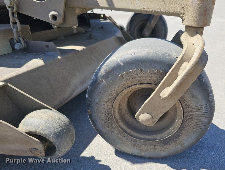 image for item LE9359 Grasshopper 325  ZTR lawn mower