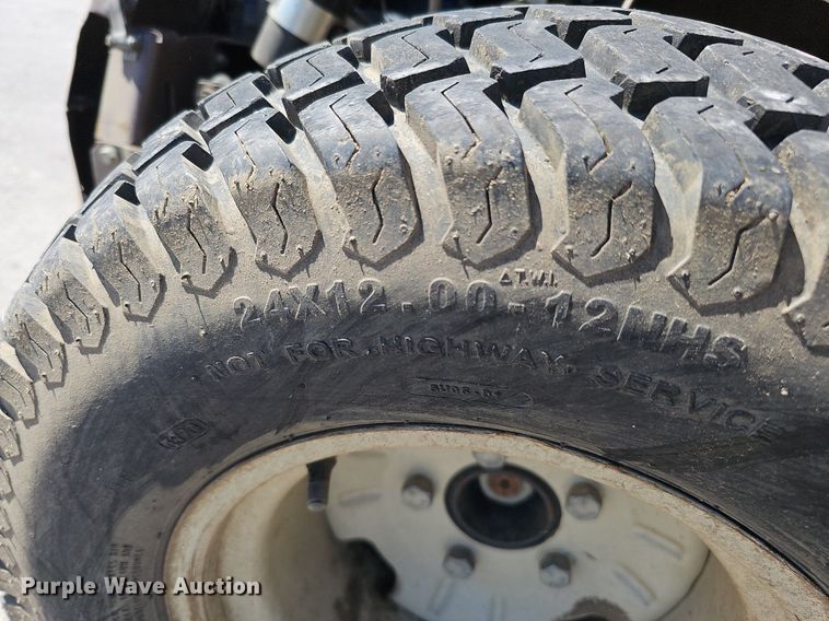 image for item LE9359 Grasshopper 325  ZTR lawn mower