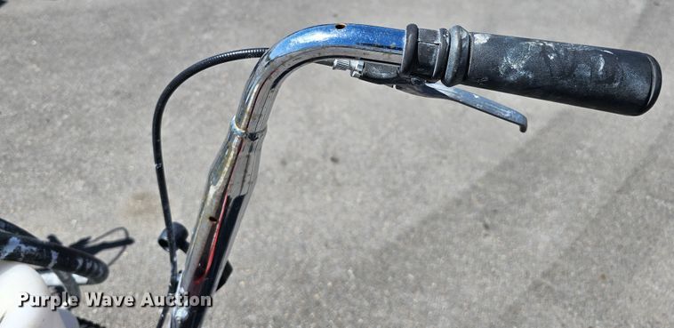 image for item LE9360 (2) paint stripers