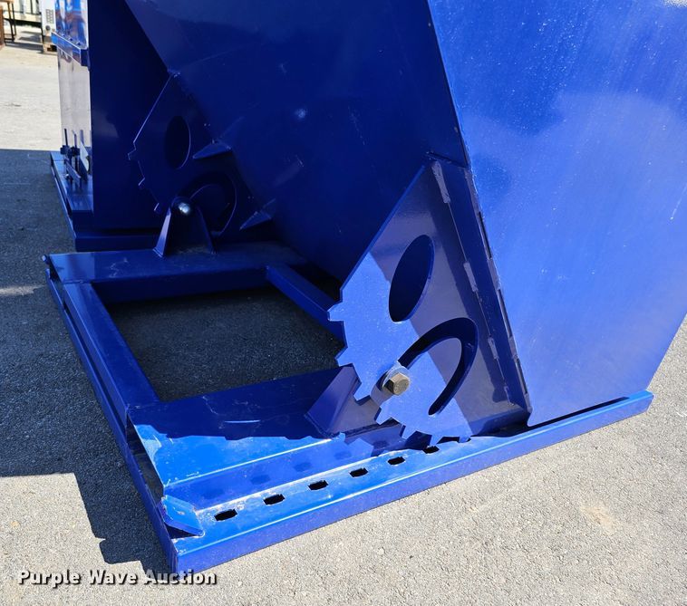 image for item LE9364 (2) dumpsters