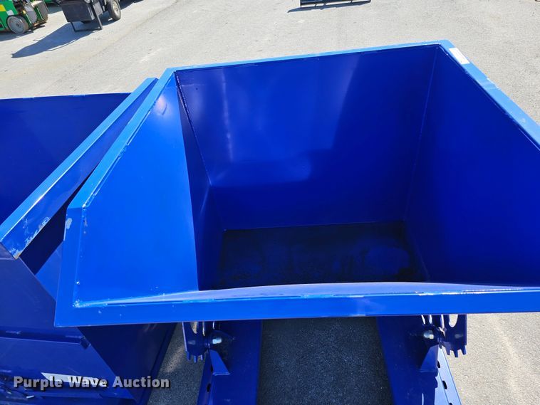 image for item LE9364 (2) dumpsters