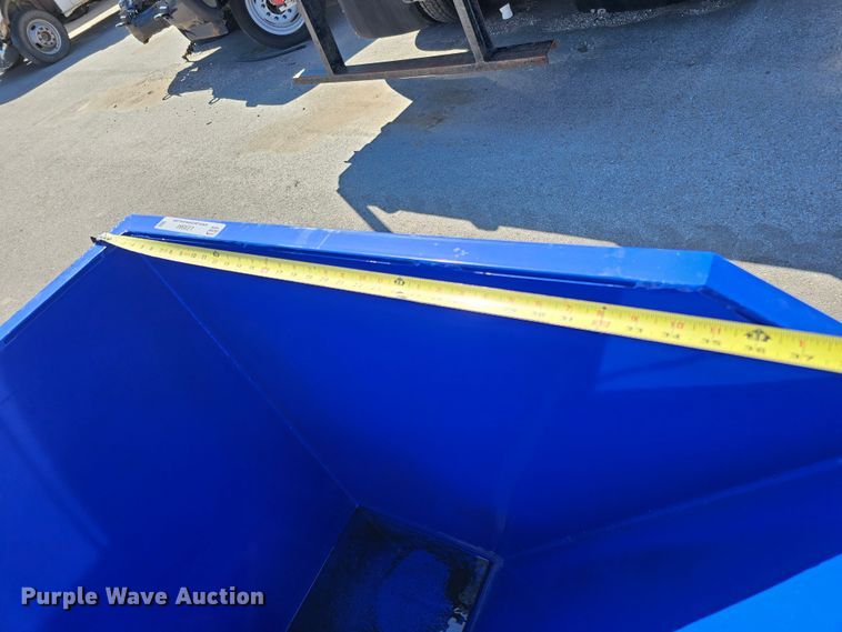 image for item LE9364 (2) dumpsters