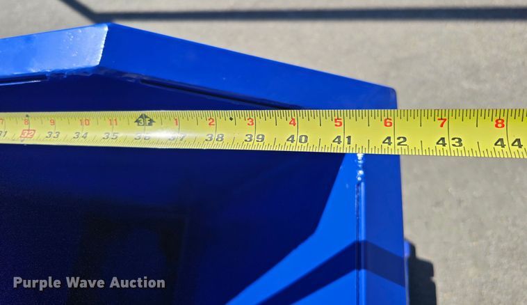 image for item LE9364 (2) dumpsters