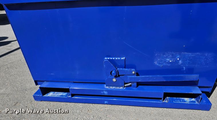 image for item LE9364 (2) dumpsters