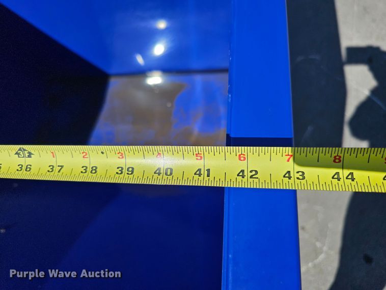 image for item LE9364 (2) dumpsters