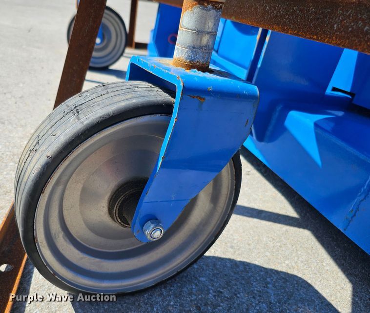 image for item LE9370 2022 TopCat SSM72-S  skid steer finish mower