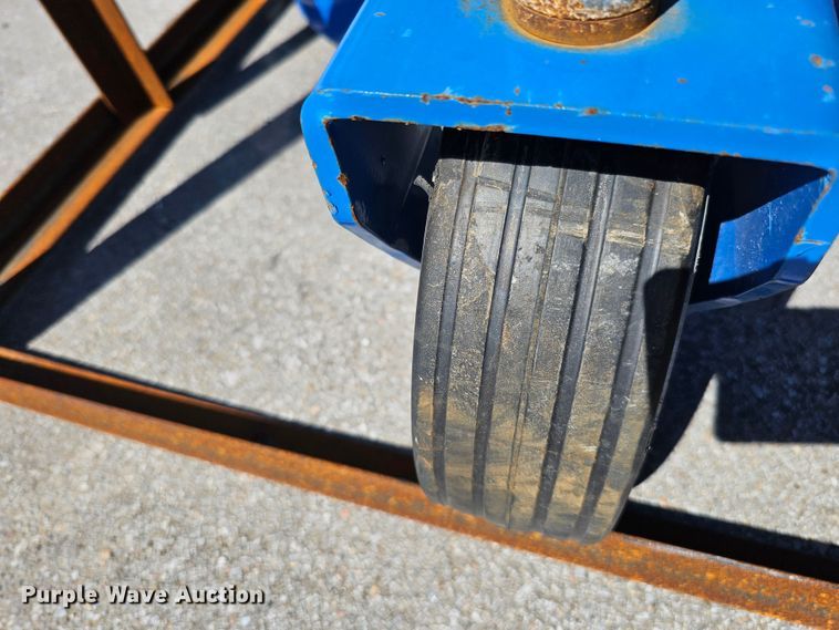 image for item LE9370 2022 TopCat SSM72-S  skid steer finish mower