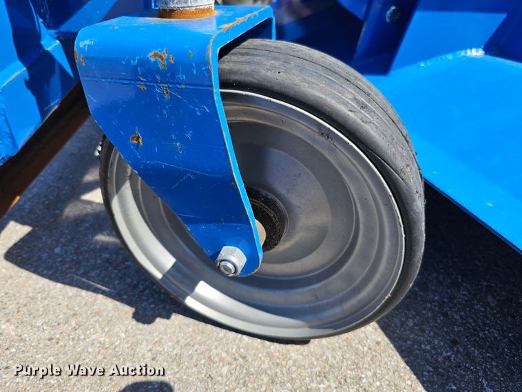 image for item LE9370 2022 TopCat SSM72-S  skid steer finish mower