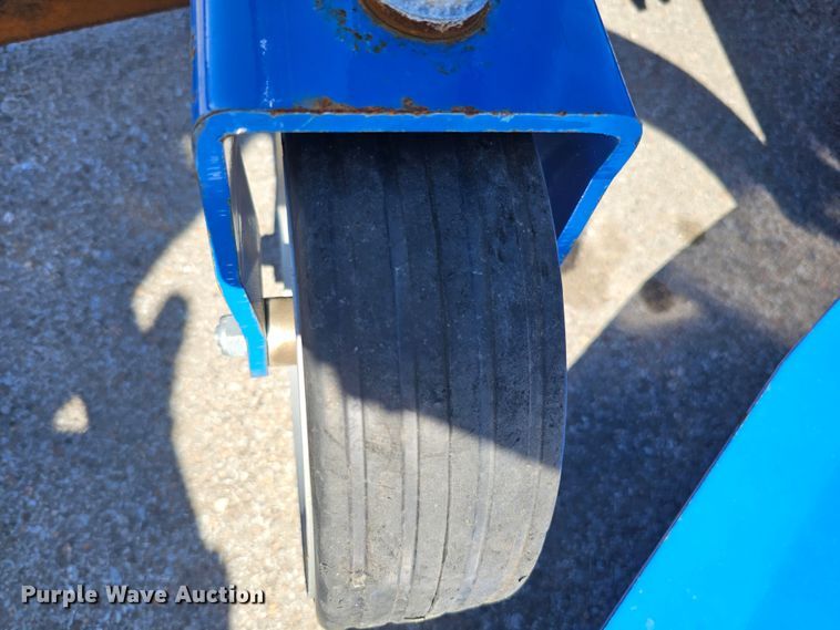 image for item LE9370 2022 TopCat SSM72-S  skid steer finish mower