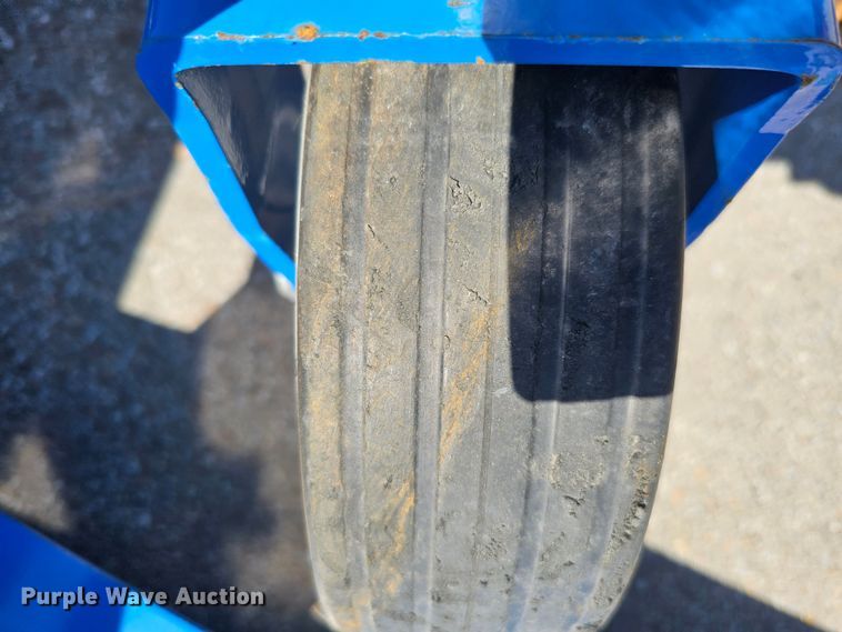 image for item LE9370 2022 TopCat SSM72-S  skid steer finish mower