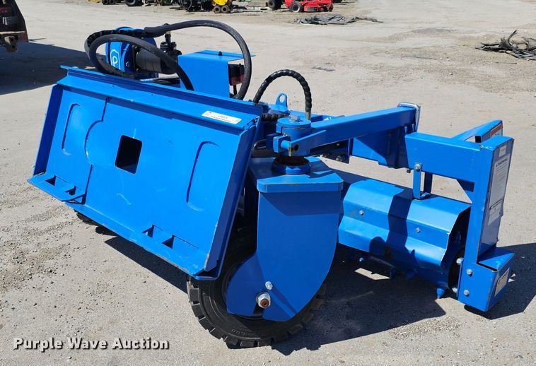 image for item LE9374 2021 TopCat SSSCR72  skid steer soil conditioner