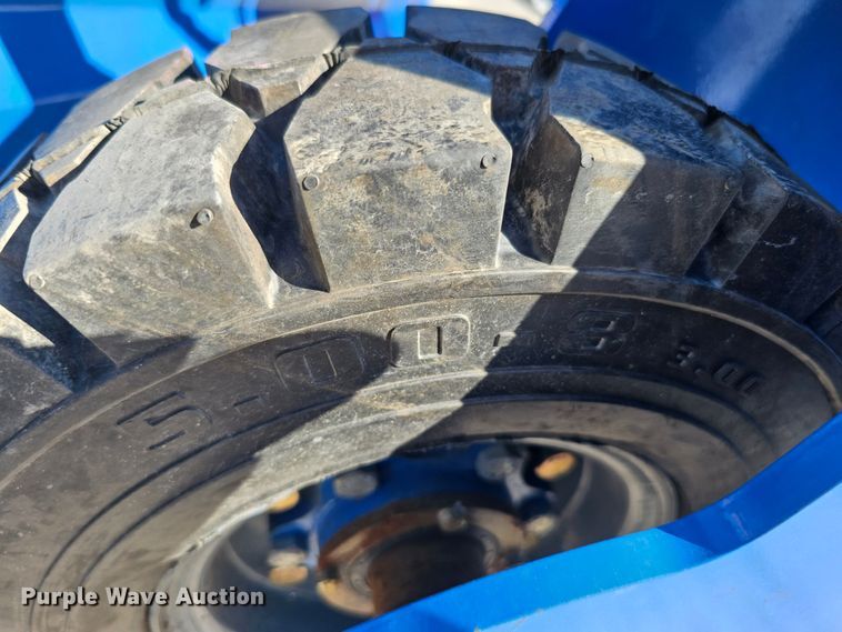 image for item LE9374 2021 TopCat SSSCR72  skid steer soil conditioner