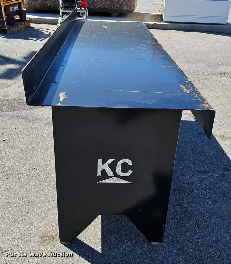 image for item LE9377 Shop table