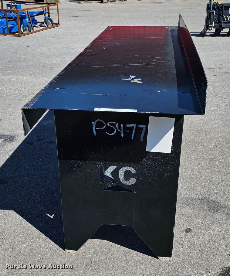 image for item LE9377 Shop table