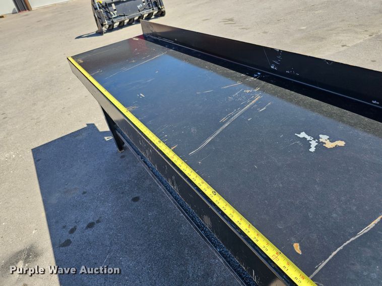 image for item LE9377 Shop table