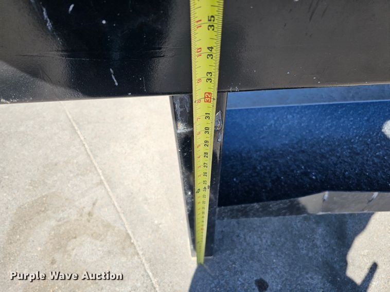 image for item LE9377 Shop table