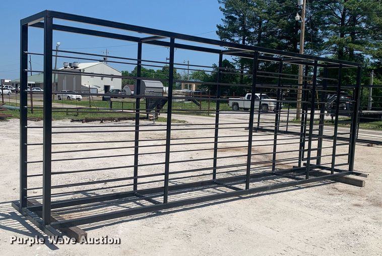image for item LH9559 2023 WM Welding  livestock alley with palpation gates