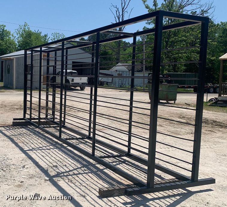 image for item LH9559 2023 WM Welding  livestock alley with palpation gates