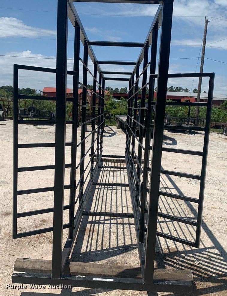 image for item LH9559 2023 WM Welding  livestock alley with palpation gates