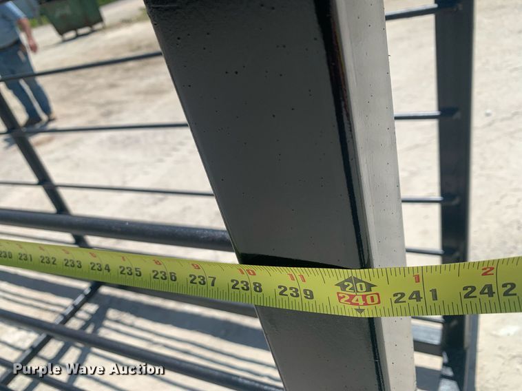 image for item LH9559 2023 WM Welding  livestock alley with palpation gates