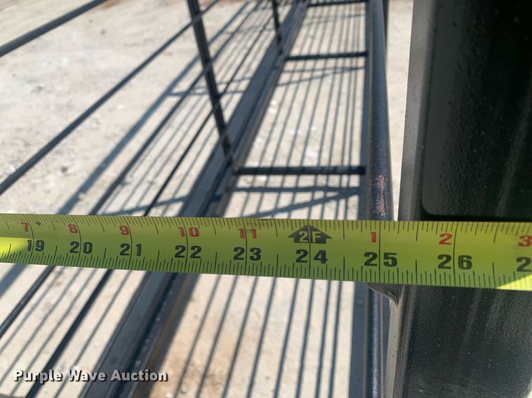 image for item LH9559 2023 WM Welding  livestock alley with palpation gates