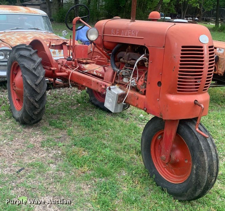 image for item LH9561 BF Avery  tractor