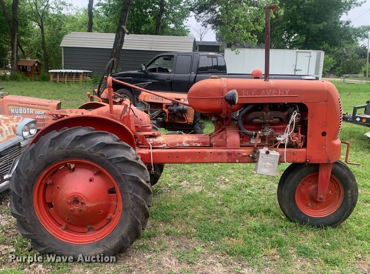 image for item LH9561 BF Avery  tractor