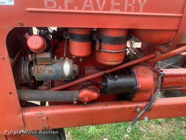 image for item LH9561 BF Avery  tractor