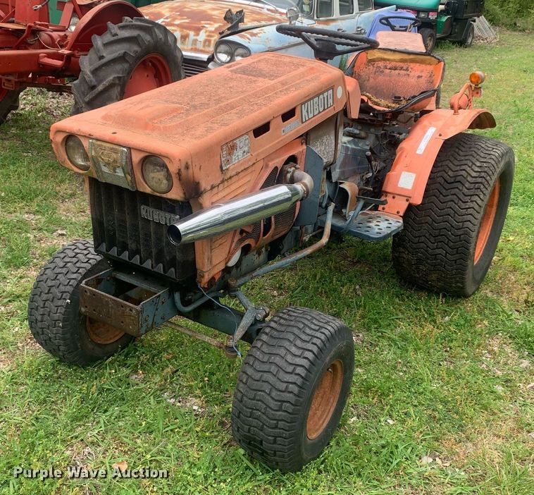 image for item LH9565 1981 Kubota B6100HST-E  lawn tractor