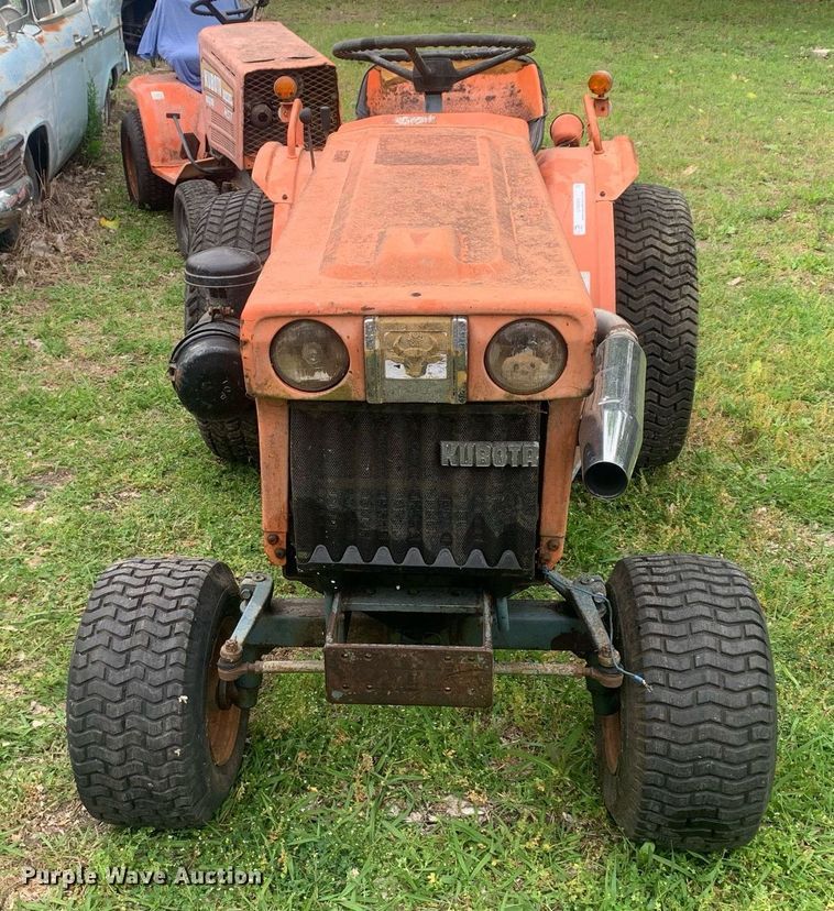 image for item LH9565 1981 Kubota B6100HST-E  lawn tractor