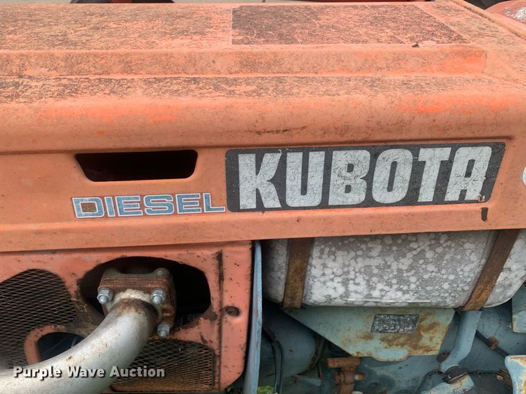 image for item LH9565 1981 Kubota B6100HST-E  lawn tractor