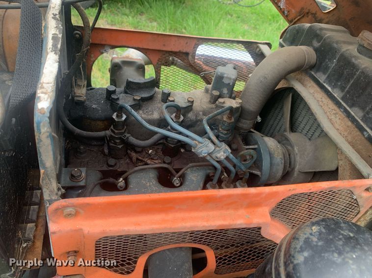 image for item LH9565 1981 Kubota B6100HST-E  lawn tractor